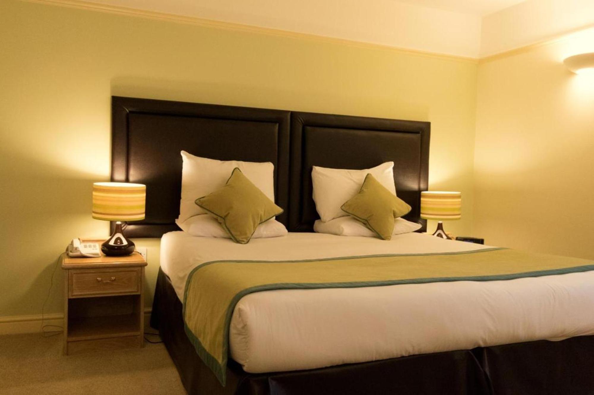 The Limes 4* Stratford-upon-Avon